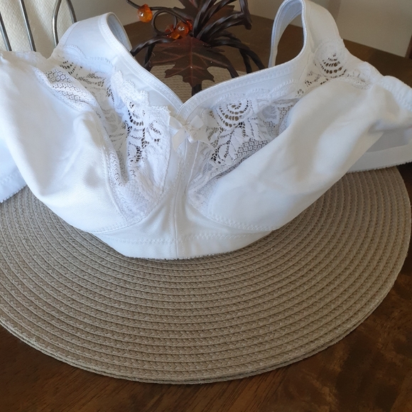 Glamourise Women's Full Figure Plus Size MagicLift Wirefree Minimizer Support Br - Picture 2 of 3